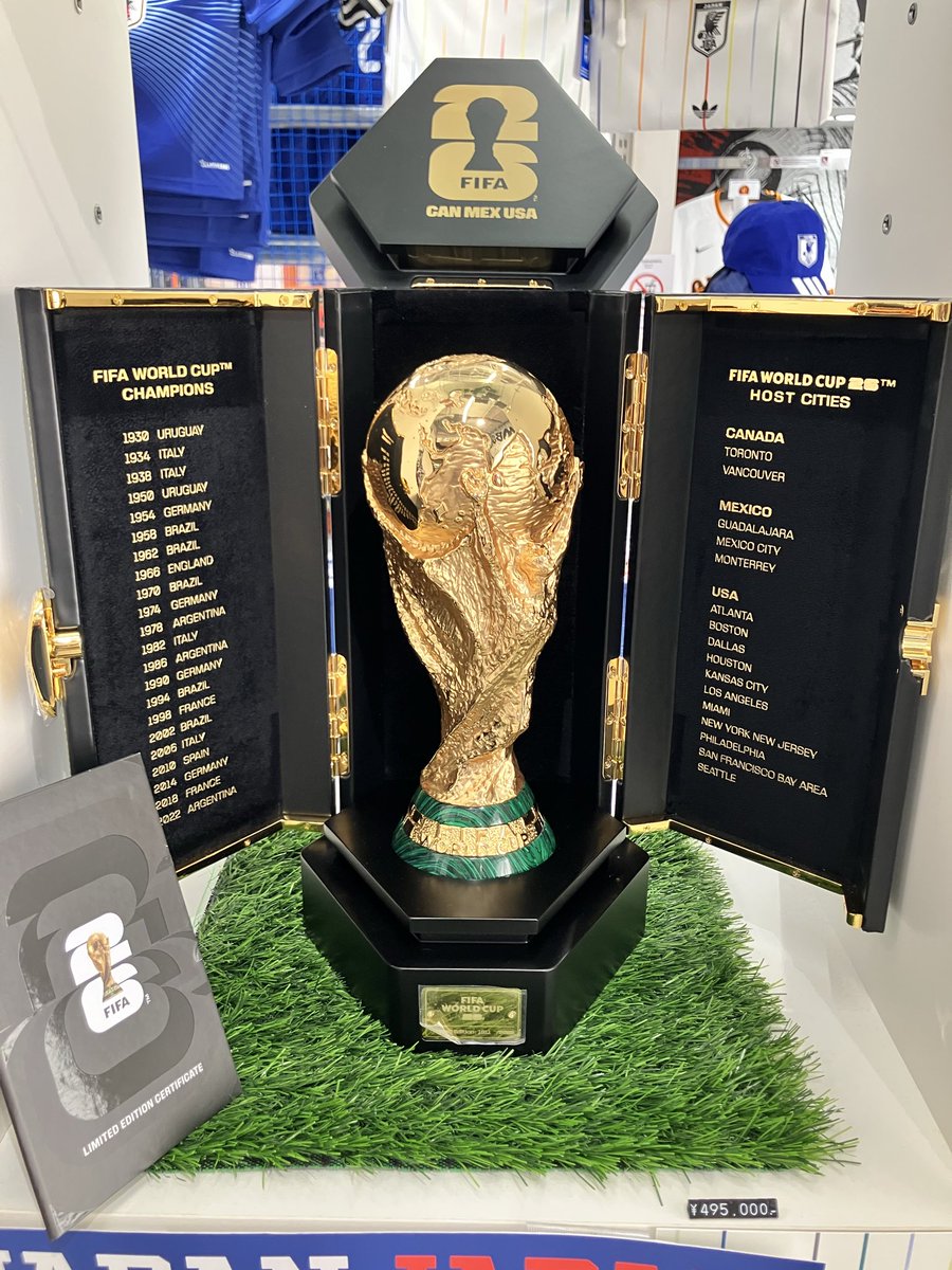 エリア代表決定戦　トロフィー ⚽️🏆PREMIUM TROPHY🏆⚽️ 最高の景色を‼️ 国内で数個しか入荷の