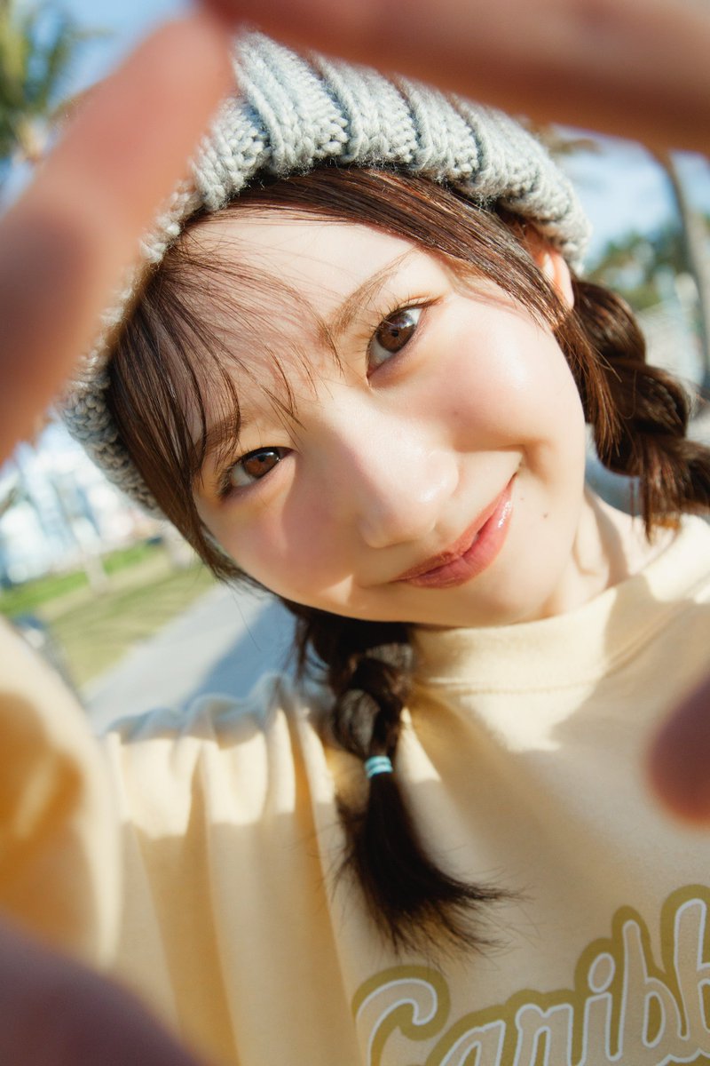 modelpress's tweet photo. 日向坂46藤嶌果歩
マリンルック＆付け髭で船長に⚓️

📸1st写真集先行カット第5弾解禁
https://t.co/Hv6QEpXmuX

「マリン感がすごくかわいいのと、船との相性が良くてお気に入りの衣装です！なんと髭も付けちゃったり！船長さんっぽい1枚になっています」 https://t.co/Qd85zoY9Z0
