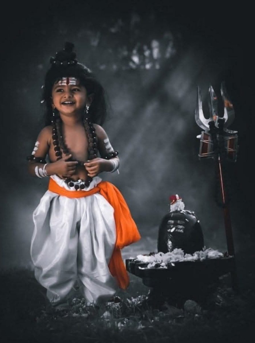 saharawatnikky0's tweet photo. जीवन का सफर यूँ ही तनहा
बीत गया"" और कहने को कदम -कदम पर
अपने थे...!!😓 https://t.co/GgEZ4Psz4i