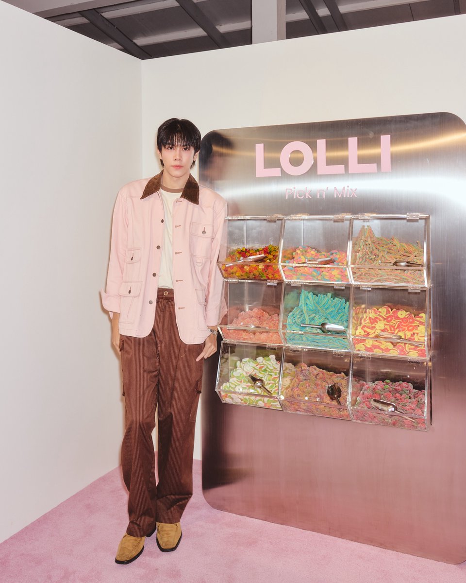 lolliofficialth's tweet photo. คนที่เปร่งประกายที่สุดในงาน LOLLI Exclusive Launch Party💚

#PROXIEChokun #PROXIEth 
#LOLLIxChokunPROXIE
#LOLLIownyourglow
#LOLLIOfficialth https://t.co/9QNDa4DOYR
