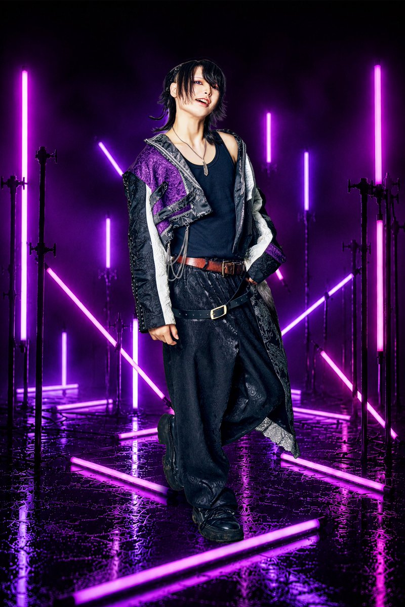 NeonPalette0605's tweet photo. NeonPalette Member

🟡八乙女 春人
@haruto_yaotome 
「オタクとメンバーと一緒になって夢を叶えたいです🙌」

💜紫噛 うる
@na_____666 
「ハイライトメンソールください🚬」

次のメンバー公開は19:00。 https://t.co/tlMtxU11N9