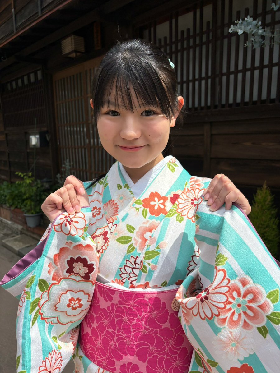 harecham_'s tweet photo. ** ┈┈┈┈┈┈**

��畠山 青葉（16）
   🩵あおまる🩵

** ┈┈┈┈┈┈**

#ハレチャム
#長野日大高校アイドル部 https://t.co/OlpnQQ6SS2