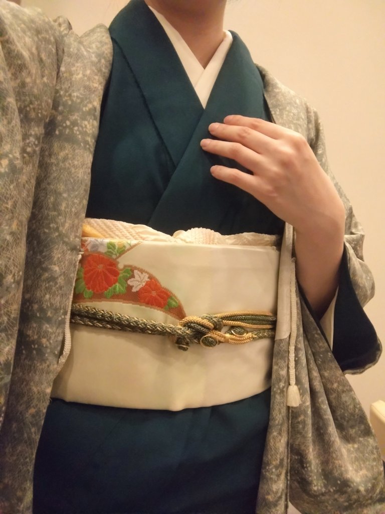 uk_030's tweet photo. 今日の👘
普段も時偶着るのですが、なかなか写真に残してない。

急募: 着物でお腹いっぱい食べる方法 https://t.co/Sp0wr4YjRd