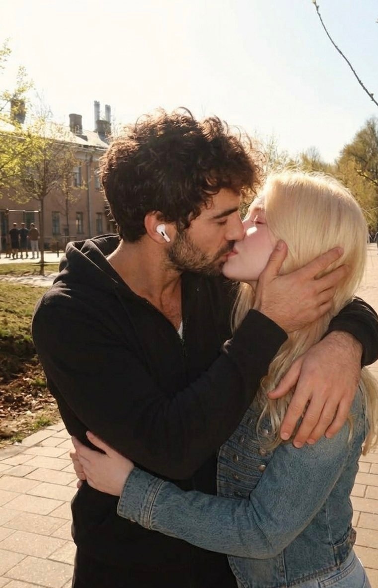 firesyren's tweet photo. 💌: Estás fotos tenía que acompañarlas con este mensaje... 

Gracias amor por todos estos meses juntos, porque a pesar del tiempo y la distancia nuestro amor sigue, yo sé que somos el uno para el otro. Te amo con todo mi ser. https://t.co/PtUordhMyv