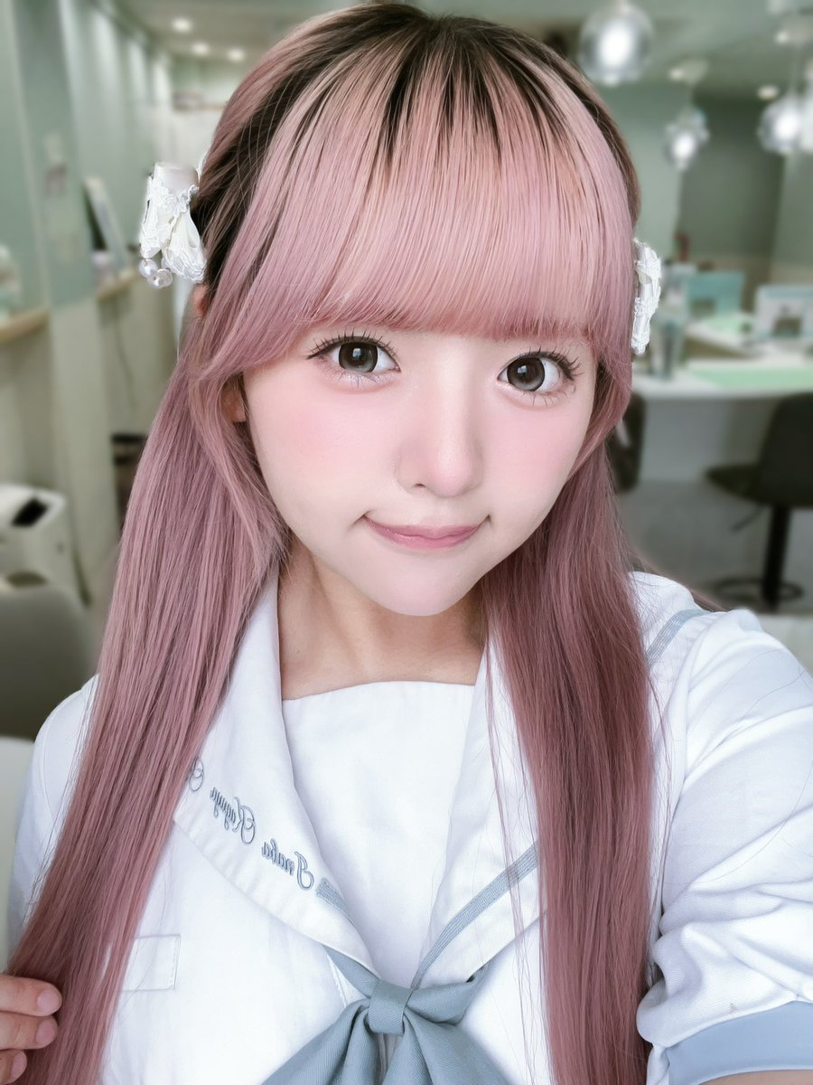 lime_aoco's tweet photo. おーぷんしたよ〜🎶今日は１７時閉店らしい❕ https://t.co/BsZPC89v0b