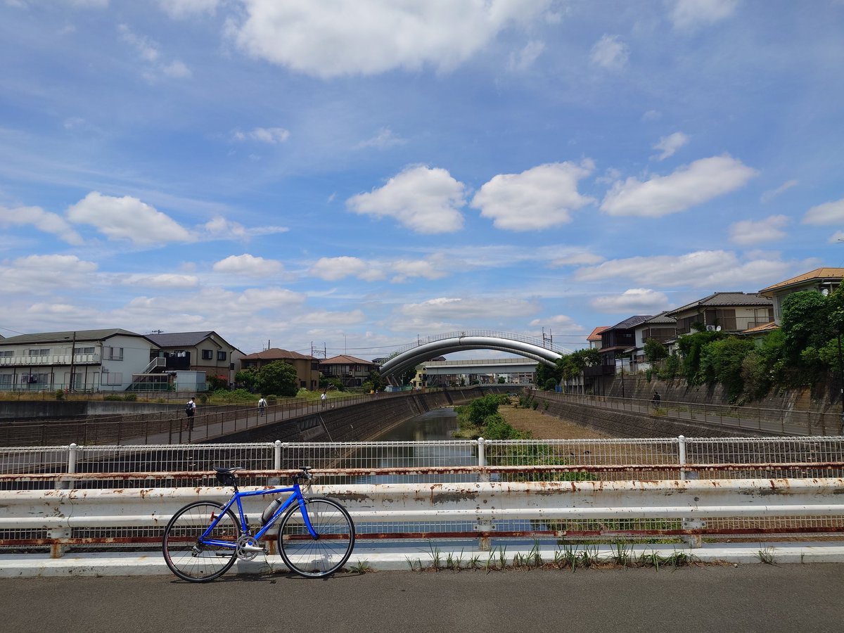 ND_Cyclist's tweet photo. 境��をノンビリ走ってくる https://t.co/ORODDtBJXE