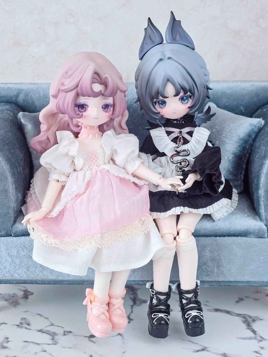 mum6u6's tweet photo. @HappyEngineBJD 🎂 𝕃𝕌𝕃𝕌𝔼𝕃𝔽 ℍ𝕒𝕡𝕡𝕪 𝔹𝕚𝕣𝕥𝕙𝕕𝕒𝕪 🎉
初めて買ったブラインドドールがルルリン物語でした！
ルルリンシリーズ大好きです🩷 https://t.co/Ef3jmgrzgs