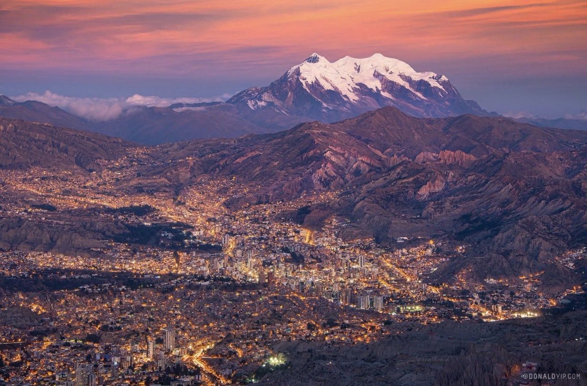 hanana_la's tweet photo. @PureBolivia La Paz Bolivia 🇧🇴 
My favourite city in the World.
Period. https://t.co/AjGyMQypj6