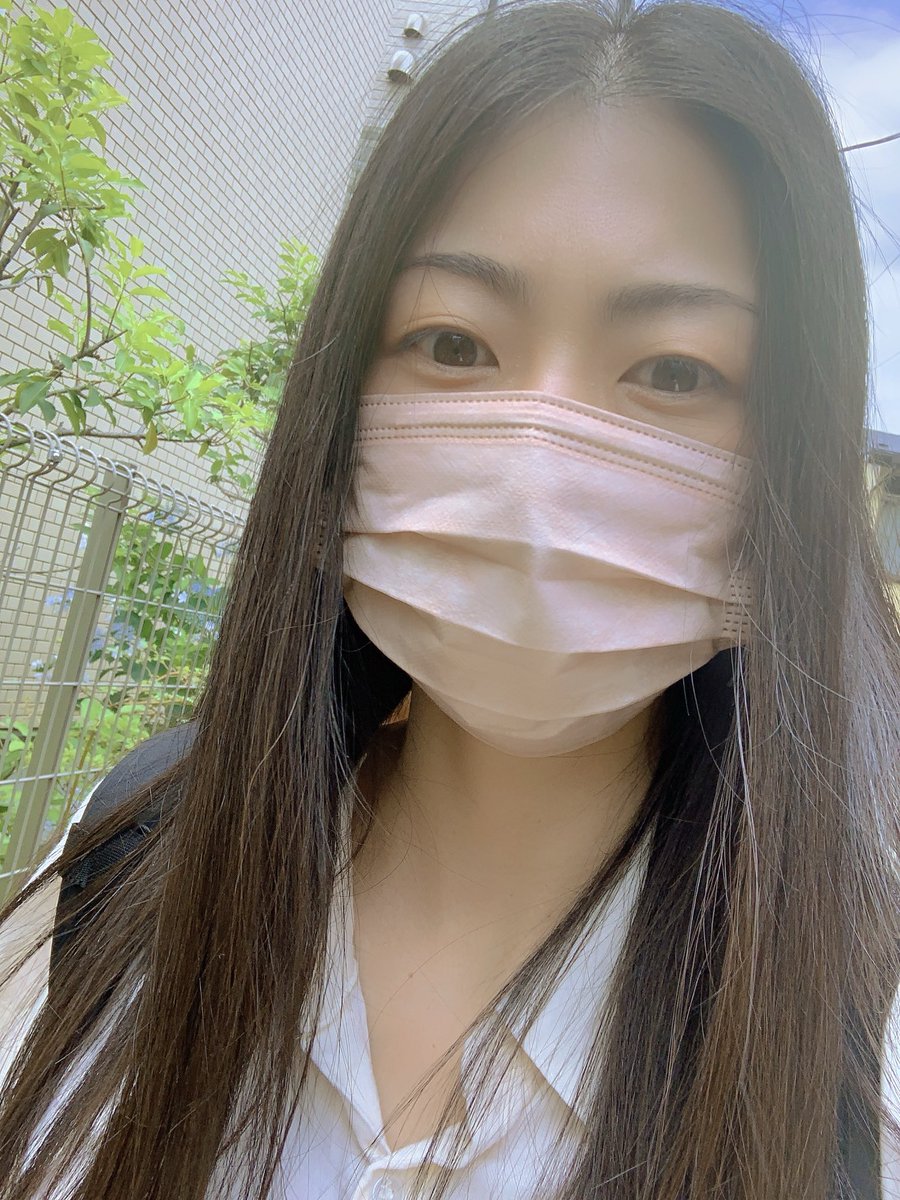 gururi5's tweet photo. 今日はとある撮影に行ってきます(*`･ω･)ゞ
初めましての方々なので緊張ですが頑張るっ！ https://t.co/FZxV0RG6pW