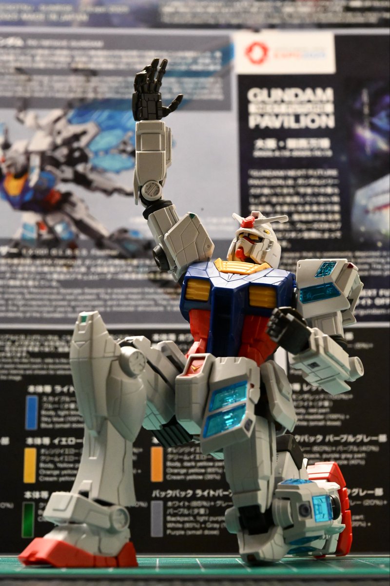 run_pla_builder's tweet photo. 地元のイオンにプラモコーナーが復活しているだと！！
6,7年前にプラモ系全般の売り場も無くなっていたのに、嬉しいがすぎる☺️
子供の時によく買ってたなー

もちろん今日発売のサンドロック改EWはありませんでしたが😂

#ガンプラ https://t.co/DHu7Ds6Gaf