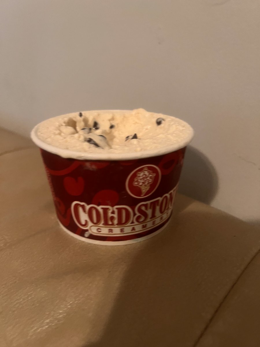 MelJohnson6527's tweet photo. And for the….i don’t know how many years in a row, my amazing wife Ellie gets me free @coldstone on my birthday!!! Not sure how she does it every year, but she does…gotta love her!!!! 😀😀😀 #MyBirthday https://t.co/ZXwaNmALR4
