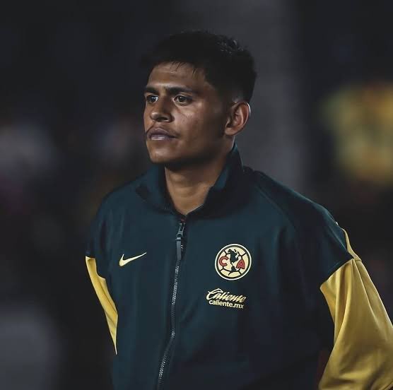 engendrocule2's tweet photo. @Almadismo17 @MemoAlmadaDT @ClubAmerica se te extraña acá @erick18x https://t.co/4HnfsKx8SX