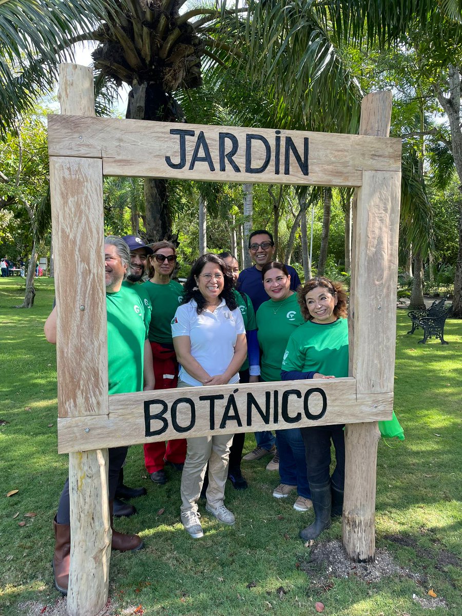 UNACAR's tweet photo. Este sábado 6 de junio continúan las actividades en el mismo sitio desde las 6:00 de la mañana donde habrá Rodada ecológica, Carrera 5 kilómetros, intercambio de plantas, Mercadito verde, talleres y actividades para toda la familia; así como charlas y pláticas ambientales.🐬
Más en: https://t.co/Z3efTX7cso