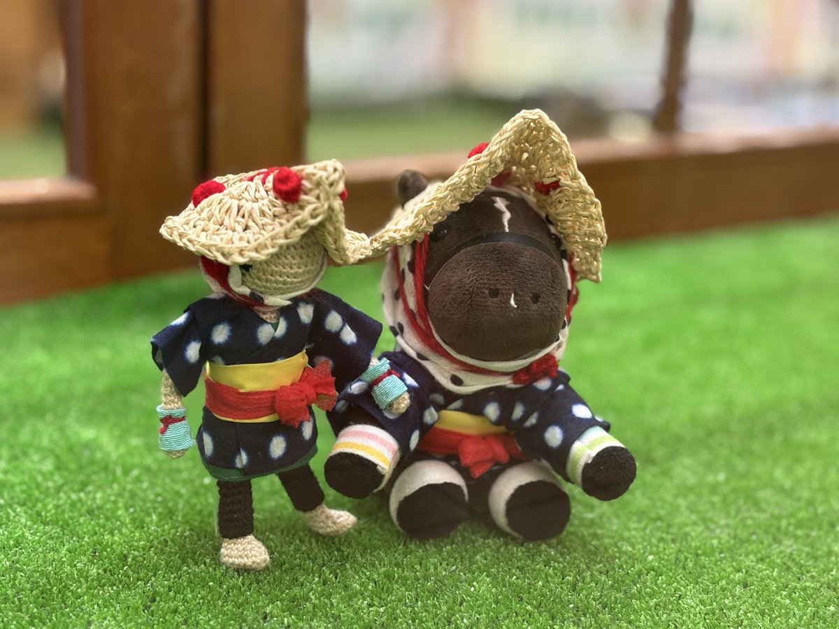 lapislazuli303's tweet photo. 福島競馬場
今年は安田記念を連勝したソングラインがチャグチャグ馬コの衣装を着ていました🌺
衣装もぴったりにあってる🥰

#福島競馬場 https://t.co/tEFLfLmqZO