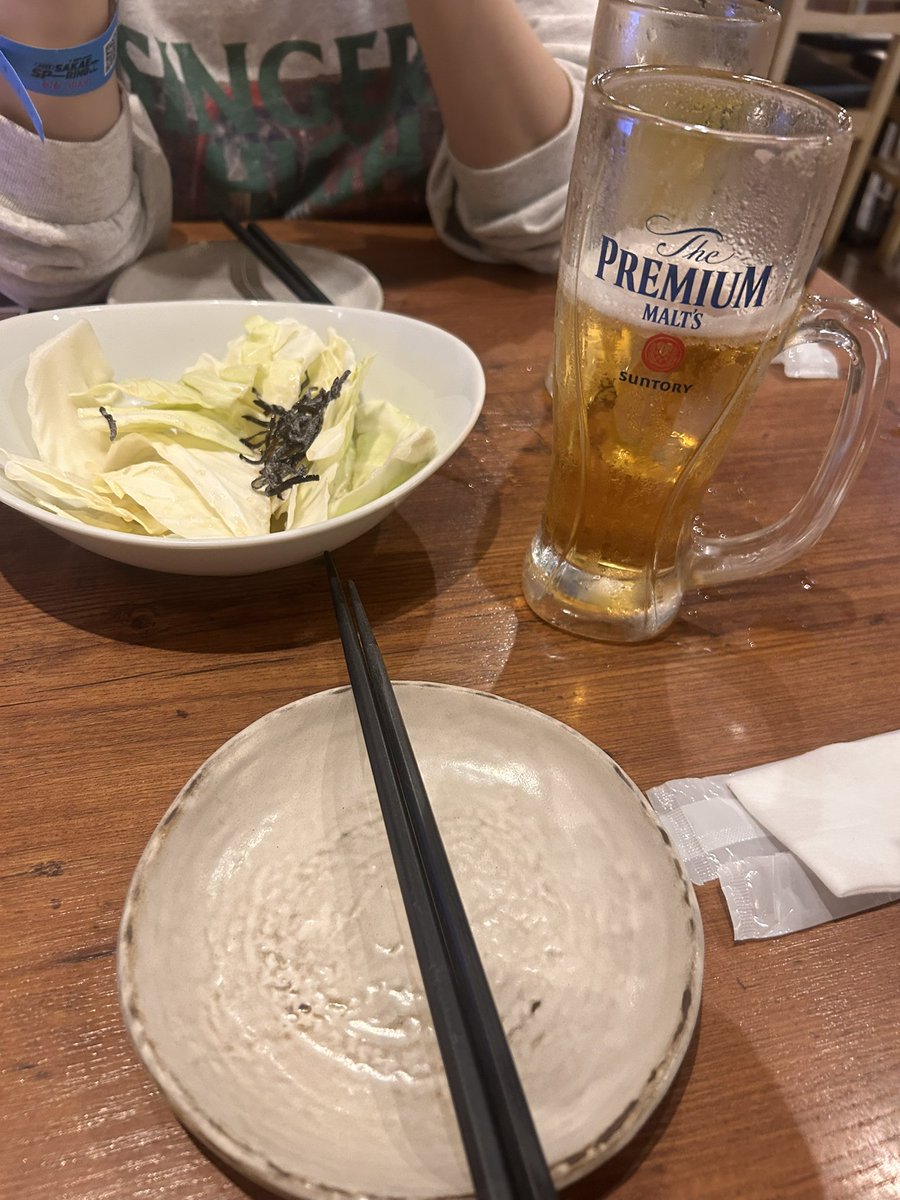 djdishamm's tweet photo. サカスプRAD NINEトッパーDoona良かった(；；)ギリ1曲目間に合わんくて萎えてたけど、前の方のセンターでみれて朝からぶち上がった☝️☝️☝️
あとげんきくんと何回も目合った気がして勝手に喜んで、自分のご機嫌取ってる人です^_^
Doona最高すぎたので速攻ビールかちこみました👊👊👊 https://t.co/TbWspmKq2H