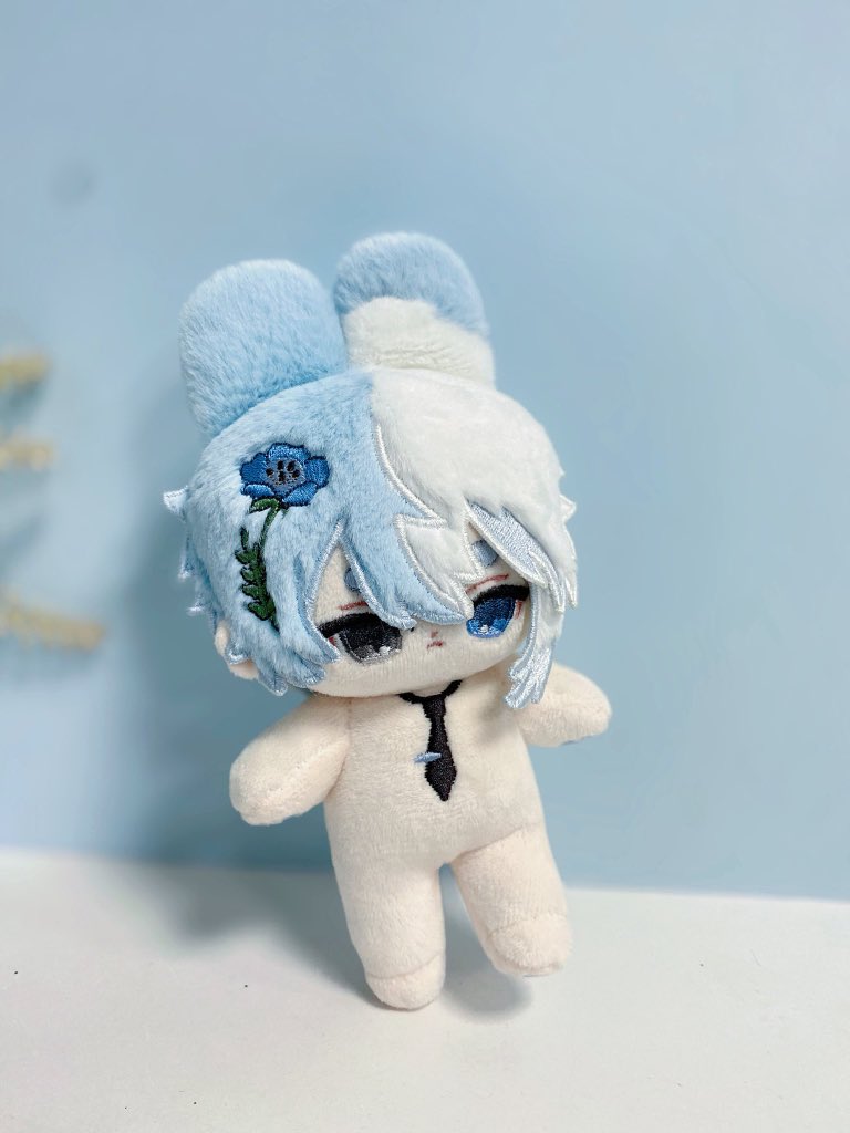 wari_nui's tweet photo. 本当に本当に可愛く作っていただきました🩵ネモフィラモチーフの男の子です！

修正にも親切丁寧に向き合ってくださった🏭さんには感謝しかありません！
本当にありがとうございます❣️ https://t.co/Z52UKdo4RP
