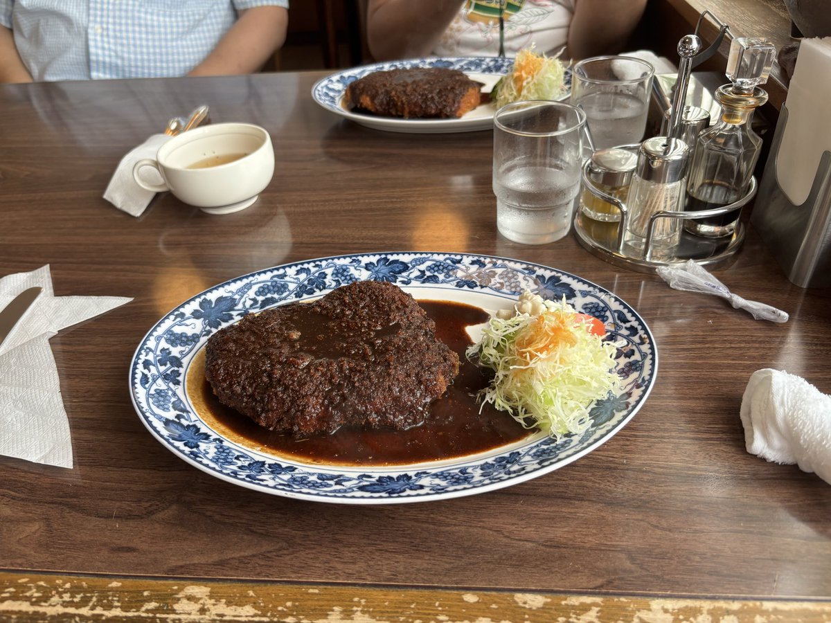 cubic666's tweet photo. 今日は
#ingressFS
で、都城にきました！
お昼ご飯を
ニューとんさんで。
ロースカツW
美味しかったー☺️

#ingress  #ingressFS
#IngressFS都城
#FS都城 https://t.co/5aa4TJigsH