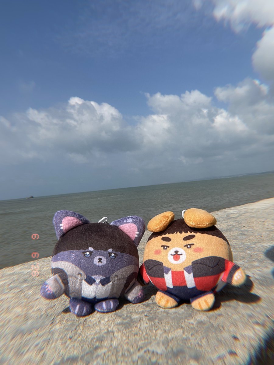 phanphiphung2's tweet photo. Their honeymoon 😭✨ https://t.co/BUZmKLXV5W