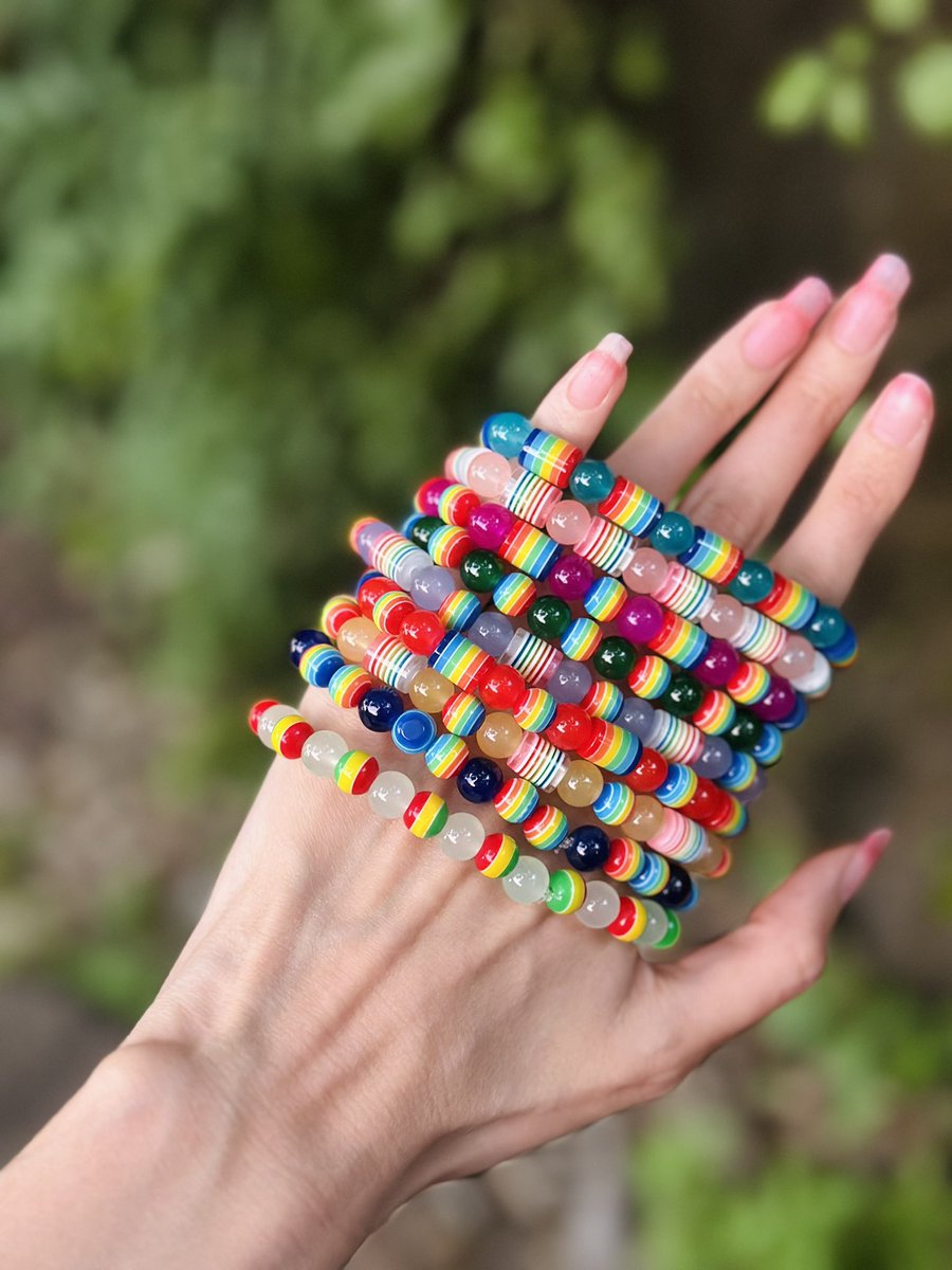 faeriebites66's tweet photo. I just made all of these bracelets, would you like to claim some??? I have a total of nine different ones!! ❤️🧡💛💚💙 https://t.co/nQXxehZ34I