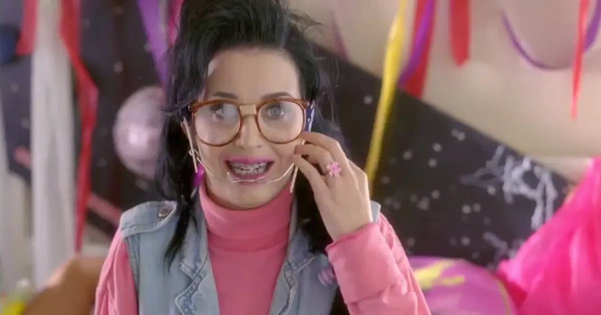 PopCrave's tweet photo. 15 years ago today, Katy Perry released “Last Friday Night (T.G.I.F.).” https://t.co/RuzQppTKYB