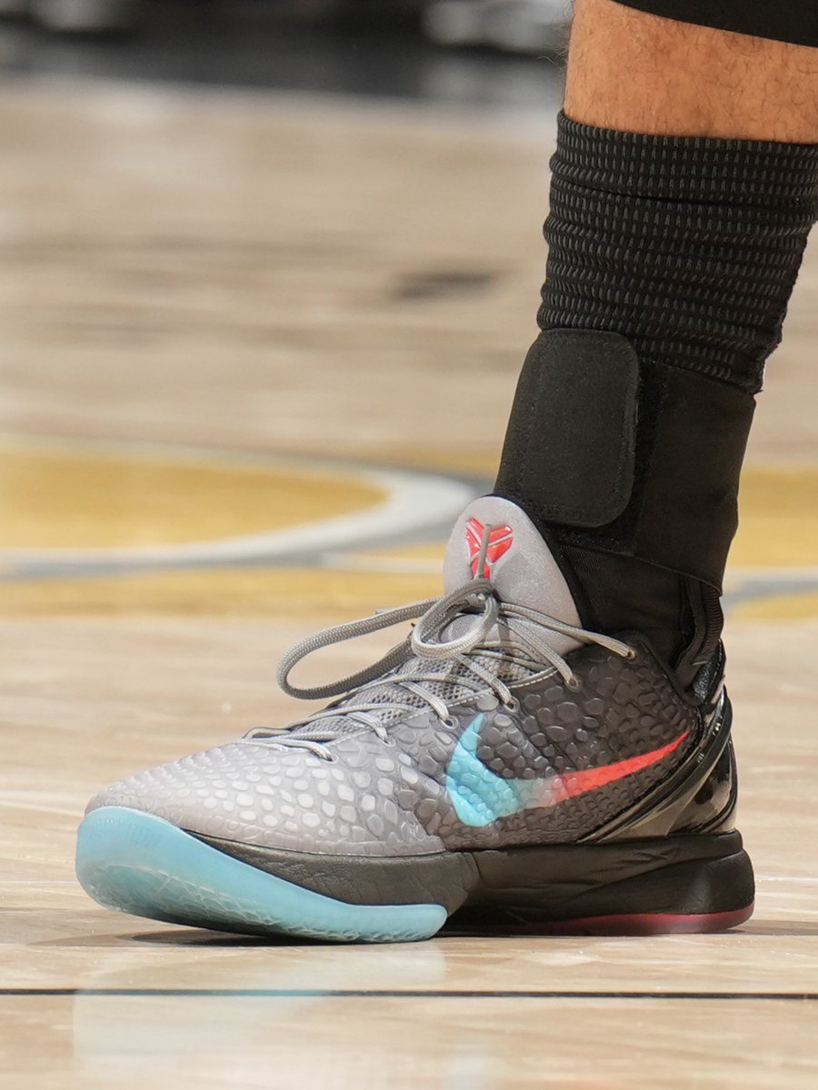 SLAMKicks's tweet photo. “Knightfall Vader” strikes again. https://t.co/5A8i3FyEWR
