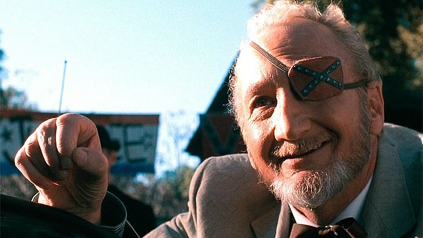 EVILSCRE4M's tweet photo. Happy birthday to Robert Englund, whose many horror credits include the Nightmare on Elm Street franchise, Urban Legend, 2001 Maniacs, and Behind the Mask: The Rise of Leslie Vernon. https://t.co/ApvTUh0pZ7