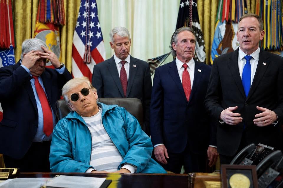 StrangeWayfar's tweet photo. @Saltydog888 I know you prefer pedo Donnie. https://t.co/xx5FjIwIL8