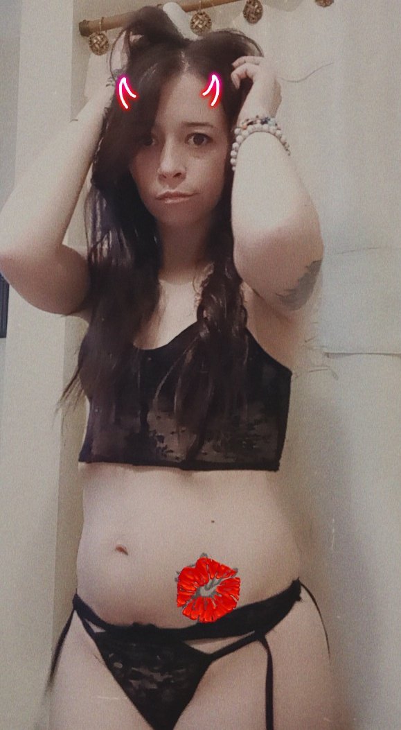 emma_loveex3's tweet photo. @Gooddlovee Hiii-yaaa!
Let's be friends!
If interested, click on this >>
https://t.co/Ui9tSBa1DN
&amp; SUB AND DM ME!
I WANNA MAKE YA HAPPY!
#sellingcontent #takerequests #friendship #sexting #videochat. &amp; So much more! 💋💋 https://t.co/VLAvOJ8ZFR