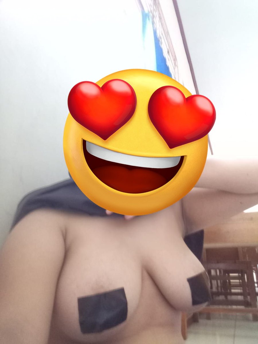 khngshng's tweet photo. nekat eksib di kelas berharap dilihat sama guru nya terus di perk*sa https://t.co/tqJGvutOvT