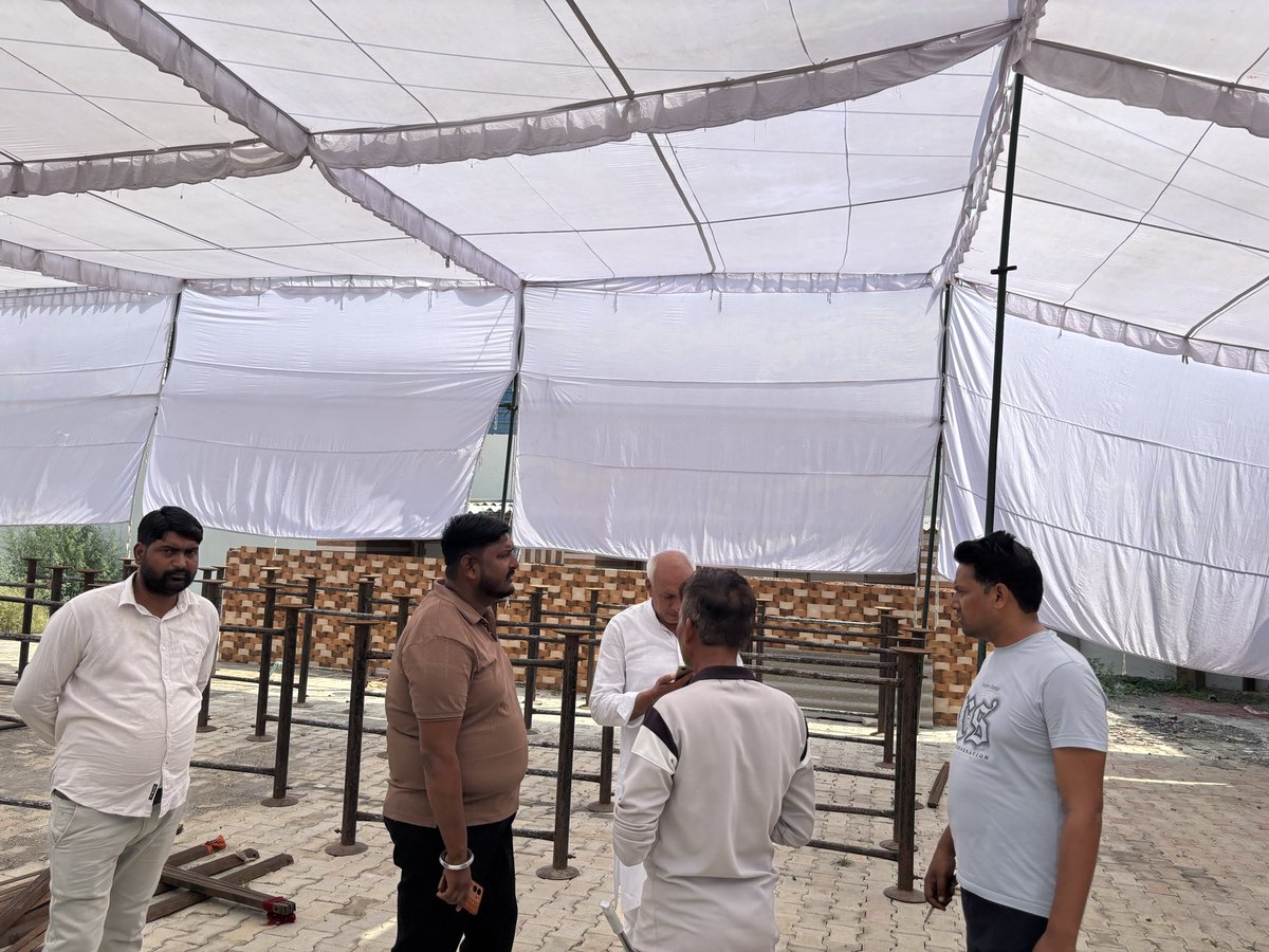 Kamalwalia_'s tweet photo. 💙✊ #सत्ता_परिवर्तन_यात्रा ✊💙
आज जिला शामली में बदलाव की हुंकार!
📍 स्थान : राज भवन, दिल्ली रोड, शामली
सभी साथी ज्यादा से ज्यादा संख्या में पहुंचकर एडवोकेट चंद्रशेखर आज़ाद जी के हाथ मजबूत करें।
अबकी बार — सत्ता परिवर्तन इस बार! 💙🔥 https://t.co/drBVuT7VzV