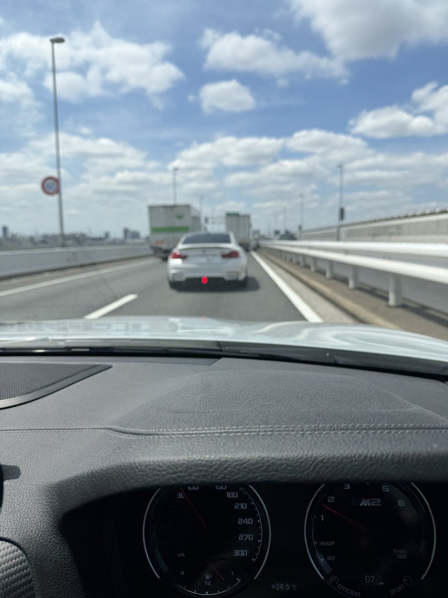 WMB_redrum's tweet photo. F82ってバックフォグ消せないの？ https://t.co/tbyxopQkqr