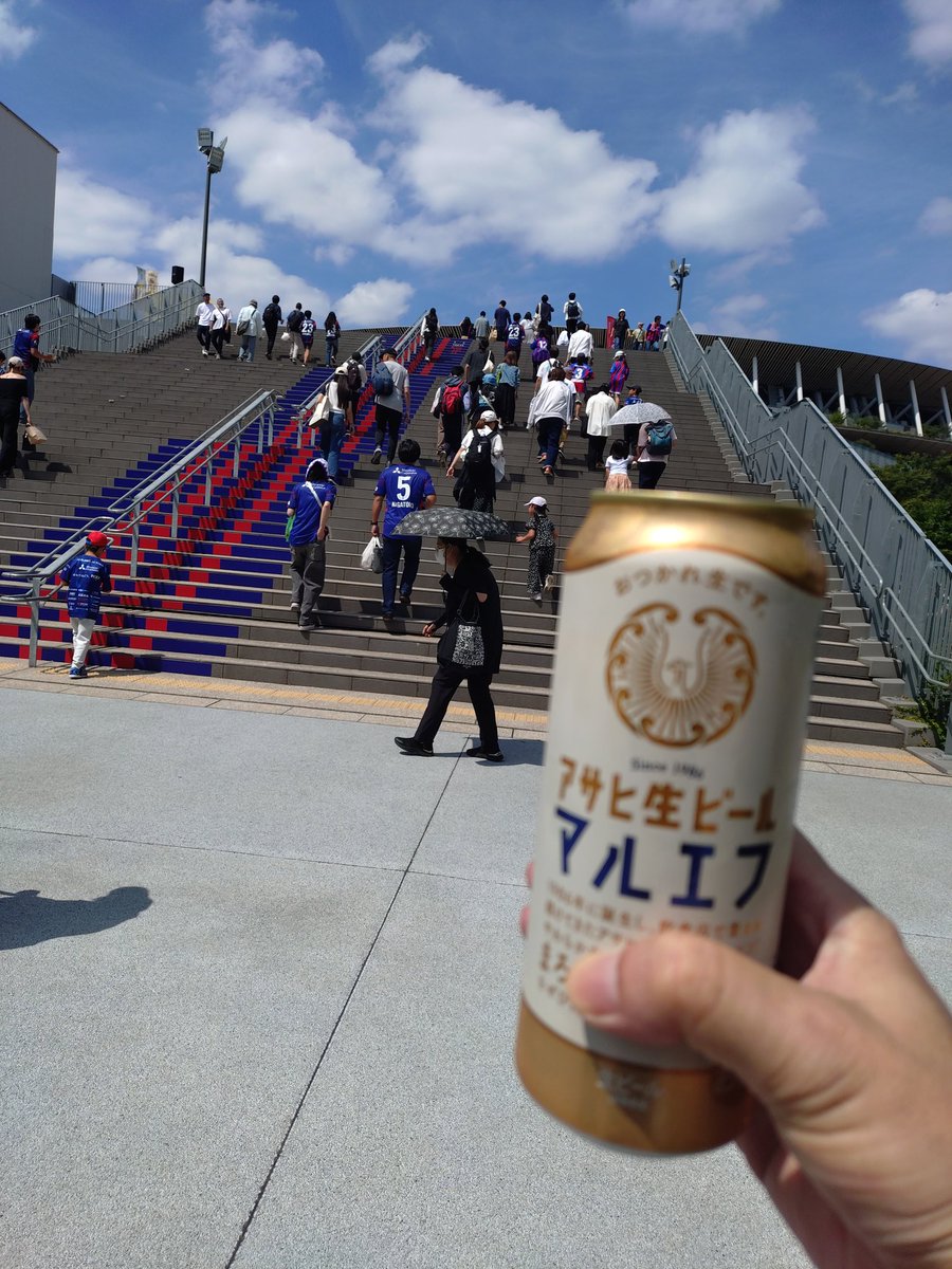 vamosfct's tweet photo. コンビニくそ混んでた😩 https://t.co/LXxSvQhCBv