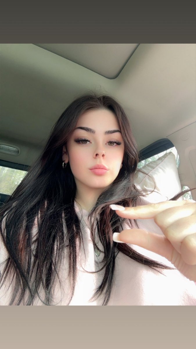 Goddess_Jess6's tweet photo. Go follow my other acc I keep getting banned on this one :( 

@YorGoddess444 

Findom cashcow drain relapse paypig finsub cuck brat wallet drain humanatm goddess whalesub https://t.co/l3Aoh0Di2i