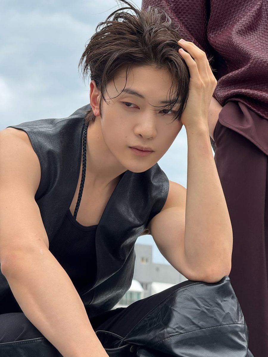 ZB1_MATTHEW's tweet photo. 🏙️

#ZEROBASEONE #ZB1 #제로베이스원
#SEOKMATTHEW #석매튜 #ソクマシュー #石友铉 https://t.co/vEUoVu9Cid