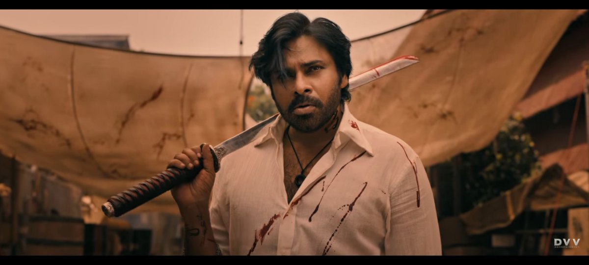 ChaithuArts3's tweet photo. Movie hero intro scenes mundhe glimpse lo reveal cheyyadam... Assalu ee idea evaridi 😭 https://t.co/dIGwypChBS