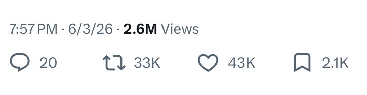 aemsoo's tweet photo. Kyungsoo is unintentionally trending for the most random and funny things. 😭🤣 https://t.co/rqKDLc7wvc