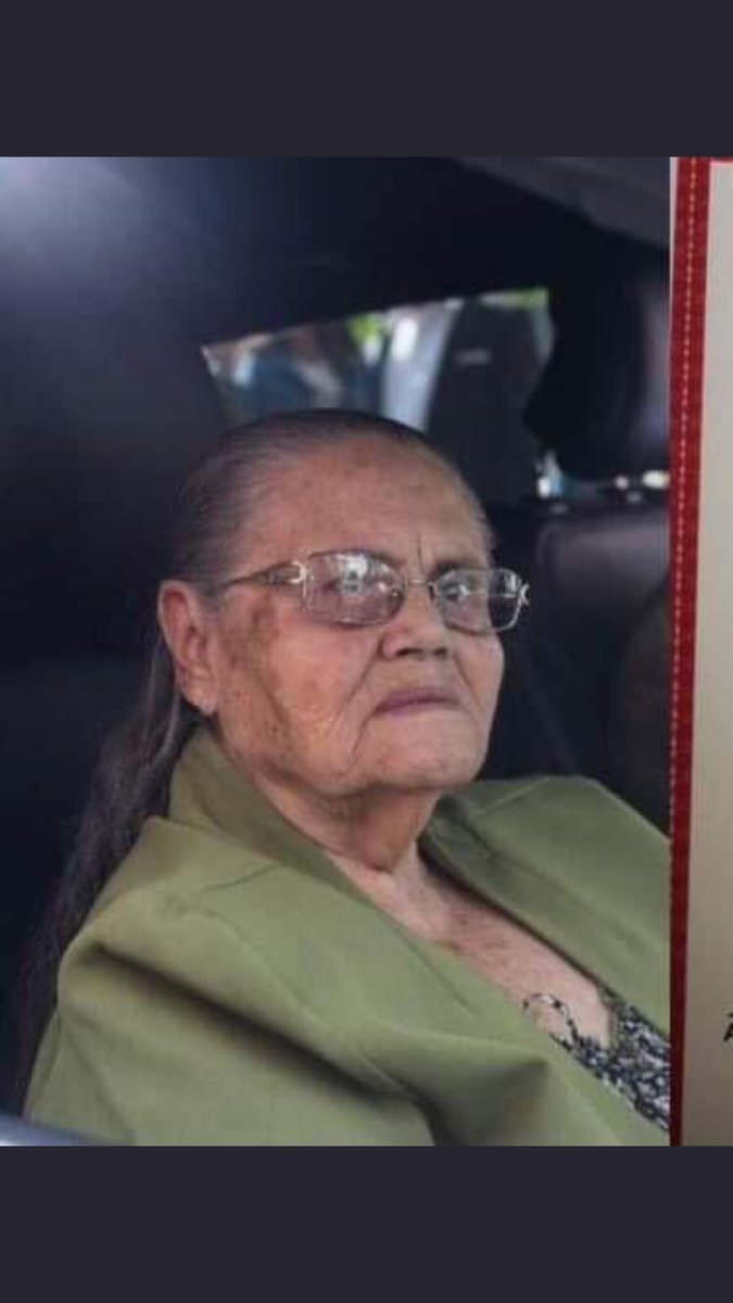 casanovastuder's tweet photo. La mamá del Chapo Guzmán fue la que firmó el documento y abajo del lado izquierdo está la firma de López Obrador Y A LA MITAD ESTÁ EL NOMBRE DE LA MAMÁ CIUDADANOS ABRAN LOS OJOS SÍGANME, LO SIGO https://t.co/0BgqsVmTW3