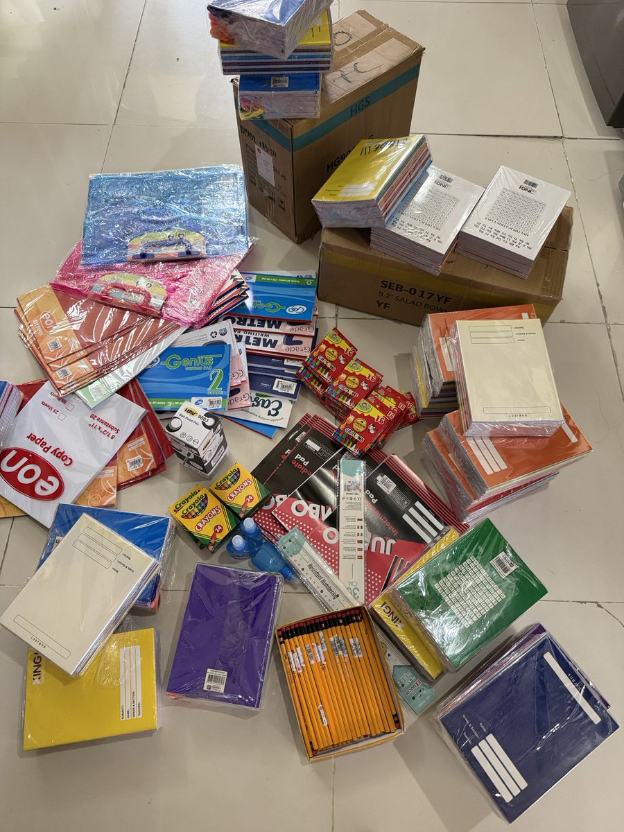 archellersm's tweet photo. Yay!! Ready na for pasukan. Munting handog ng DJPGlobal… 🥰❤️ @imdanielpadilla https://t.co/fQ0xCljPIF