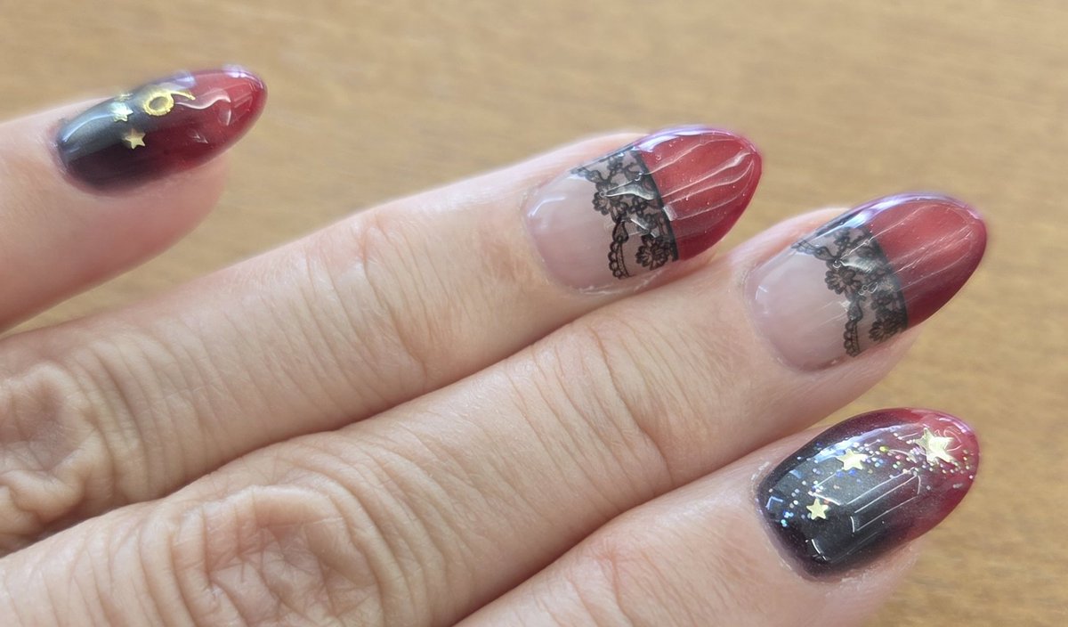 luca9100's tweet photo. ヒデ誕用にネイルチェンジ完了
RubyHorizonをイメージして、ネイリストさんと色々と悩んで完成💅
#BUCKTICK
#RubyHorizon60
#ジェルネイル https://t.co/zVYkV0GDj7