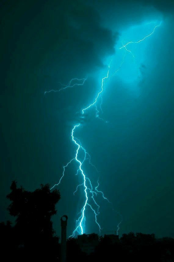 naturebeautyh's tweet photo. Light https://t.co/MlO5pC95pB