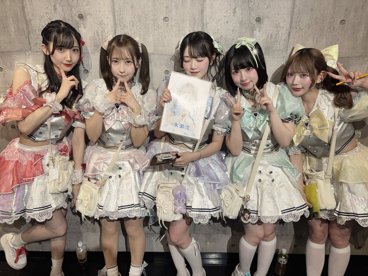 _MORE_official's tweet photo. 『ICFG〜偶像文化推し娘〜 vol.26』
お越しいただきありがとうございました❗️

次回ライブ出演は明日、2回し予定です🔽
6/7(日)
『Dolly Kiss主催対バン【Dolly Tea Party Vol.1】』
🏰 渋谷 club asia
🕰 OPEN 11:00 / START 11:20
🎁 ▶︎トーク付き写メ券 / 2pt
出演 : 12:20-12:40
物販 : 12:45-13:45　A
🎫https://t.co/rrxsJF9Du5

「iDOL UNiVERSE」
🏰 大塚FUTURE
🕰 OPEN 10:30 / START 10:45
🎁 ▶︎トーク付き写メ券 / 1pt
出演 : 19:10-19:30
物販 : 19:30-20:30　C
🎫 https://t.co/kC40qpVsCI

#モアLIVE
#MOREをもっと広めたい