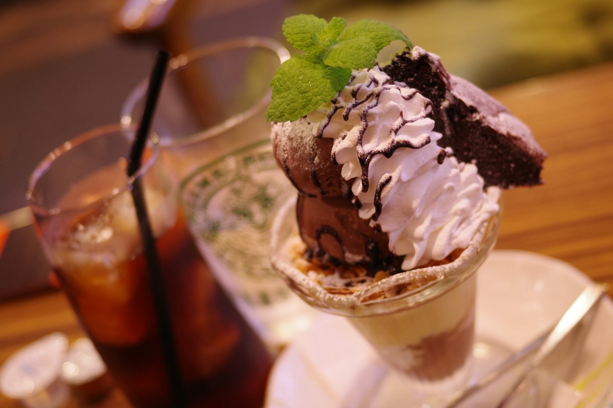 TeLegion's tweet photo. スープカレーとコーヒー
北海道で食べ損ねた締めパフェを
名古屋のカフェで頂ける https://t.co/pgd1IhCr9e