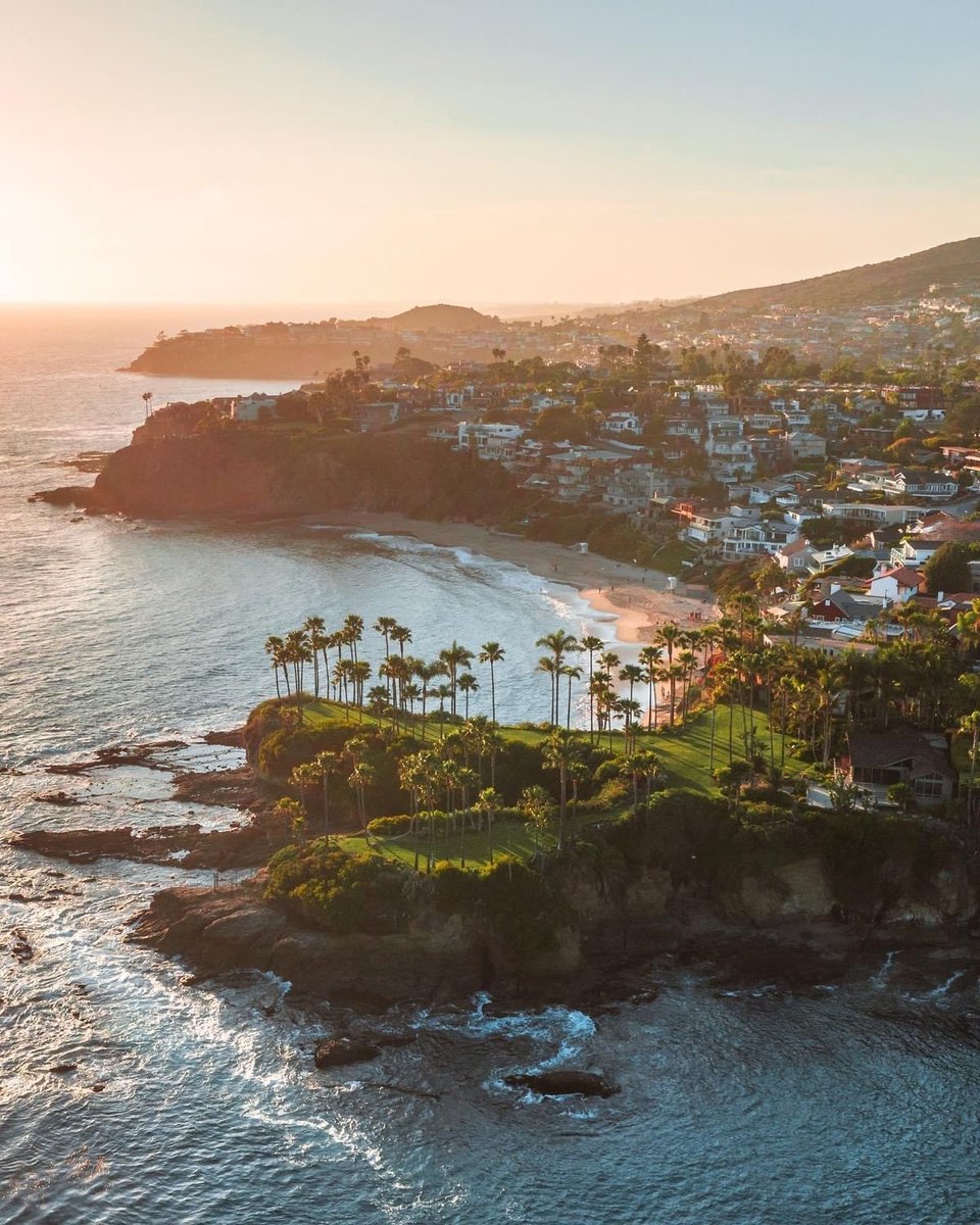 BossCode_12's tweet photo. California kinda rocks aesthetically https://t.co/QqUUJEmFE0