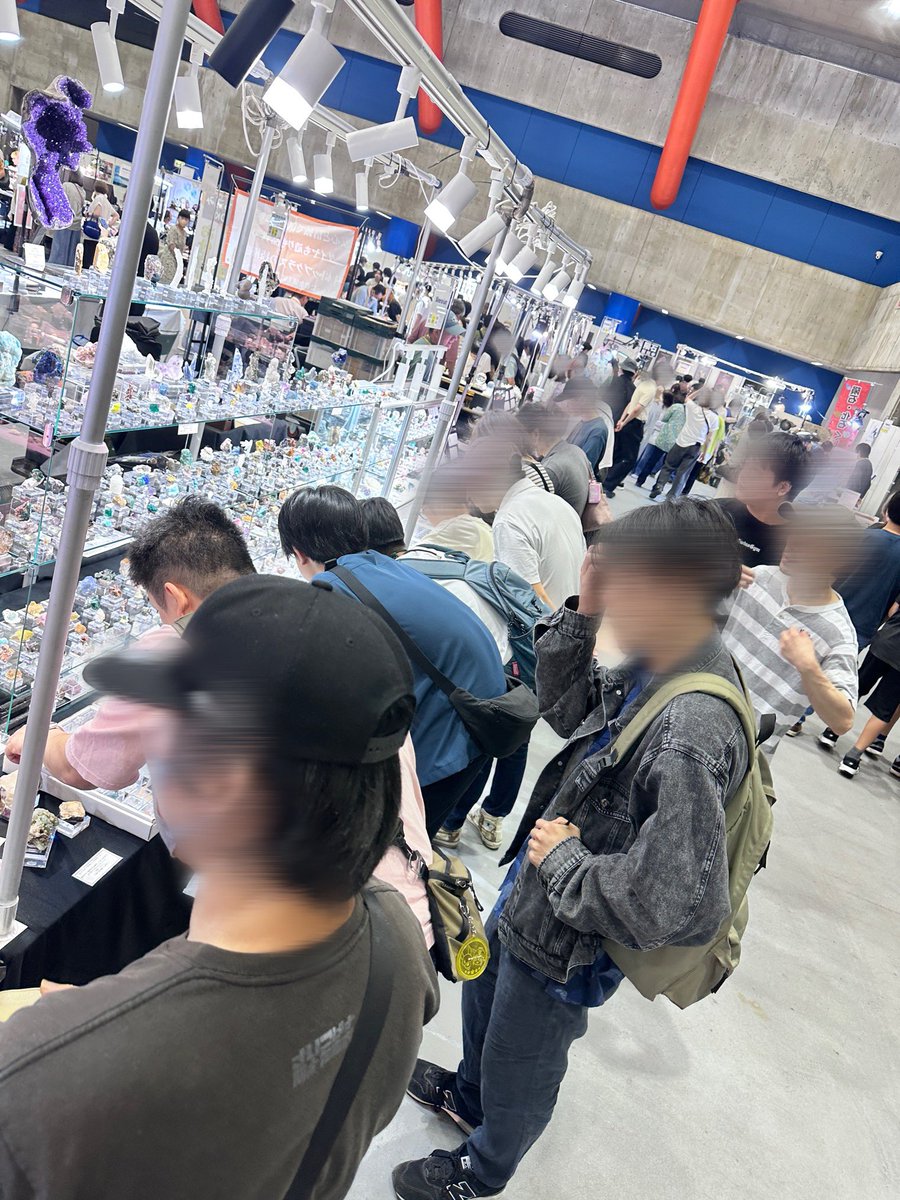 minerarium's tweet photo. 長岡ミネラルマルシェ2日目も、たくさんのお客様にお立ち寄りいただきありがとうございました🙇‍♂️✨
多くのお客様と楽しい時間を過ごすことができました。

そして明日はいよいよ最終日！
気になっていた方、まだご来場いただいていない方もぜひお越しください🙌皆さまのご来場をお待ちしております💎 https://t.co/XmthPFcbSB