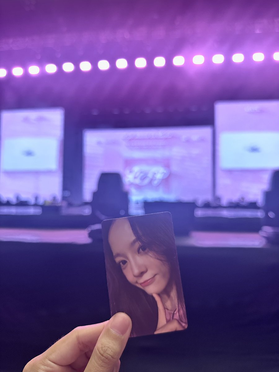 balo_bow's tweet photo. หลังจากดูข้างๆมา 3 รอบ!! 👶🏻💕

#아이오아이 #IOI
#김세정 #KimSejeong 
#IOICONCERTTOUR_LOOP_IN_BANGKOK https://t.co/Bec6I52eAK