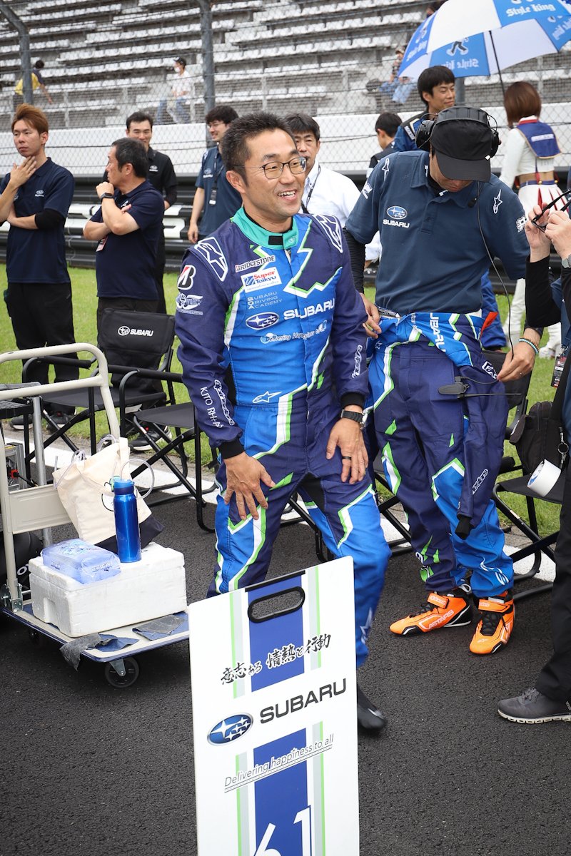 Bchan_'s tweet photo. スーパー耐久 2026 富士24時間レース
グリッドウォークに行ってきた。
マシンは大きく進化しているらしい⤴️⤴️⤴️
マンモスがんば~o(>∀<*)o 🔥🔥🔥
#SUBARU
#SUBARU_HIGH_PERFORMACE_X_Version_Ⅱ
#ハイパフォエックス
#61号車
#TeamSDAEngineering
#声援は力だ
#サーキットでSUBARUを応援
#S耐 https://t.co/mjf7EMC4gA