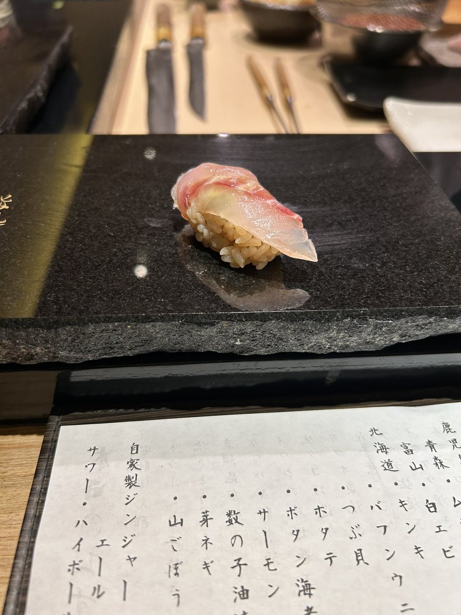 Oldme___'s tweet photo. この為に今週仕事頑張った
ちょっと早いけど誕生日祝ってもらってる https://t.co/1S2QwEkmXK