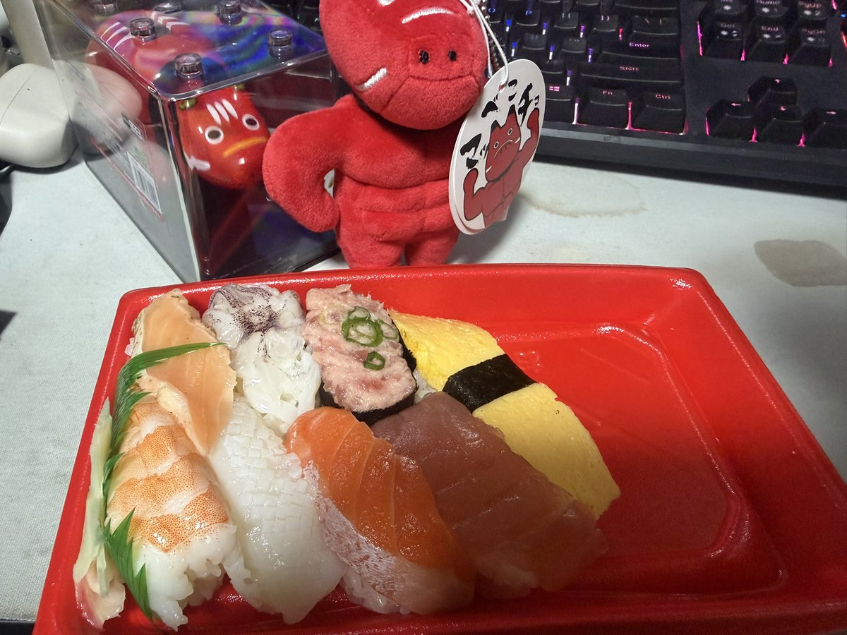VeNeLiCa's tweet photo. そろそろ寿司を食わないと死ぬぜ！！ https://t.co/rPzKtkMiPI