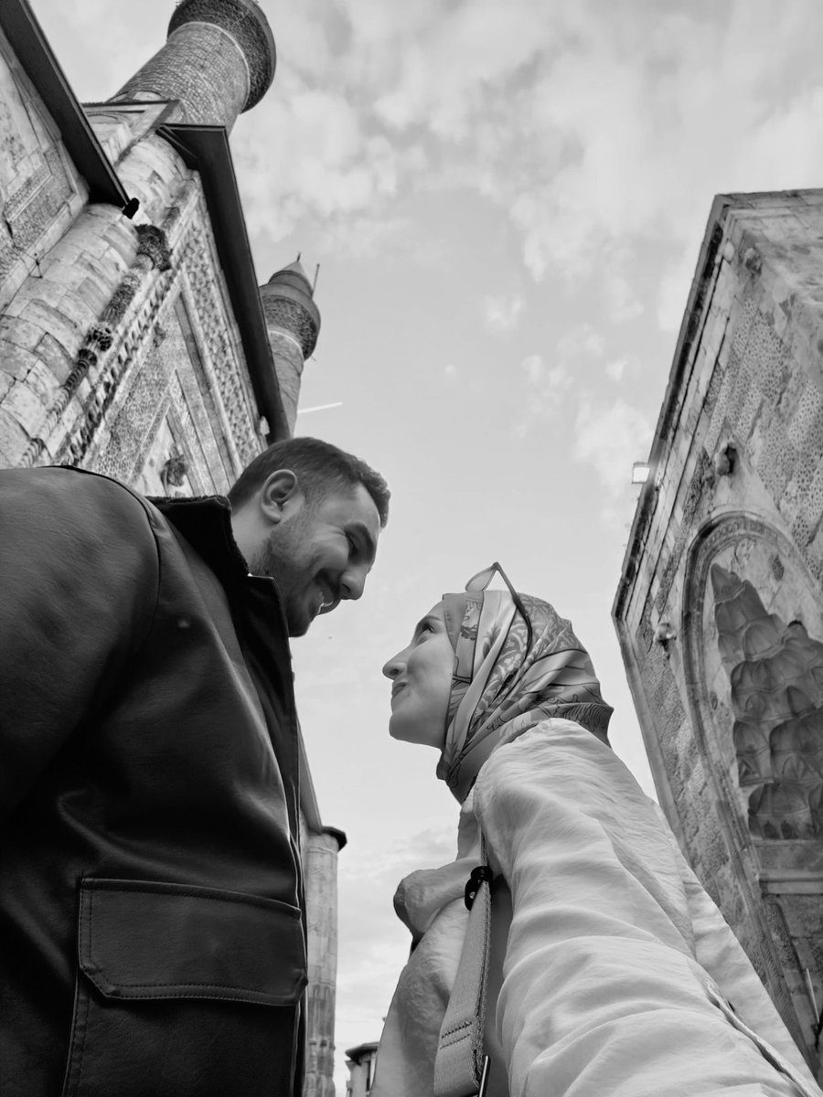 losulto's tweet photo. ve ben her bir yerde seni gördüm hep https://t.co/8zRRn3U6lz