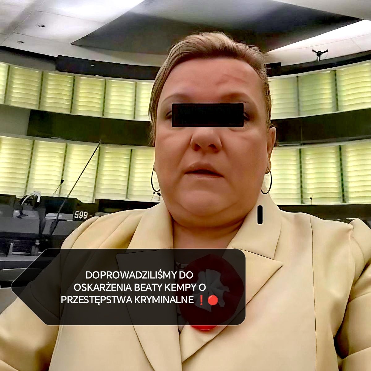 OmzRi's tweet photo. DOPROWADZILIŚMY DO OSKARŻENIA BEATY KEMPY O PRZESTĘPSTWA KRYMINALNE ❗️ 🔴 

Informujemy, że dzięki naszym działaniom - do sądu wpłynął akt oskarżenia przeciwko Beacie Kempy w którym znajdują się zarzuty popełnienia przestępstwa o charakterze kryminalnym. 

To dlatego oskarżona Beata Kempa musiała wycofać się polityki i schowała się w Kancelarii Prezydenta. 

Chodzi proces karny XIV K 878/21, który toczył będzie się przed Sądem Rejonowym dla Warszawy Mokotowa w Warszawie.

W akcie oskarżenia można przeczytać o obrzydliwych czynach jakich Kempa miała dopuścić się podczas kampanii wyborczej w 2019 roku, kiedy rozpowszechniała treści rasistowskie razem z Patrykiem Jakim, Beatą Mazurek, Tomaszem Porębą i wieloma innymi pisowcami. 

Oskarżycielem subsydiarnym jest w tym procesie Rafał Gaweł, który doprowadził do skutecznego uchylenia immunitetów Beacie Kempie i innym wymienionym wyżej eurodeputowanym z PiS. 

Dzięki tym działaniom naszego Ośrodka Beata Kempa nie uzyskała w ostatnich wyborach mandatu do Parlamentu Europejskiego, ani Sejmu RP. 

Oskarżonej Kempie za czyny, których się dopuściła grozić może kara nawet do 3 lat bezwzględnego pozbawienia wolności. 

Na sali sądowej oskarżać ją będą przedstawiciele naszego Ośrodka. 

_____
UWAGA 🔴

​Jak pewnie Państwo zauważyliście, od kilku tygodni jesteśmy obiektem intensywnych ataków ze strony braunistów.

​Musieliśmy kilku najbardziej rozhamowanych postawić przed sądem i stąd zwiększone wydatki.

​Będziemy bardzo zobowiązani, jeśli zdecydujecie się wesprzeć nasze działania wpłatą dowolnej kwoty na tę zbiórkę:
​https://t.co/xTFhjOmyqo

​Utrzymujemy nasze działania wyłącznie z dobrowolnych darowizn osób, które popierają to, co robimy.

​Jeśli jesteś jedną z takich osób, będziemy wdzięczni za każdą wpłatę:

​PayPal i karta płatnicza: https://t.co/UoCbYqT979

​https://t.co/fsJFQ2wynF

​Dane do przelewu:
nr konta 19 2490 0005 0000 4520 8435 8540
Ośrodek Monitorowania Zachowań Rasistowskich i Ksenofobicznych
Ul. Hoża 86/410
00-682 Warszawa
tytuł: "darowizna na działalność statutową"
IBAN: PL19249000050000452084358540
SWIFT: ALBPPLPW

​Uruchomiliśmy nasz profil na portalu Patronite; będziemy zobowiązani, jeśli zdecydujecie się Państwo zostać naszymi patronami:
https://t.co/mDBDrRpCHD